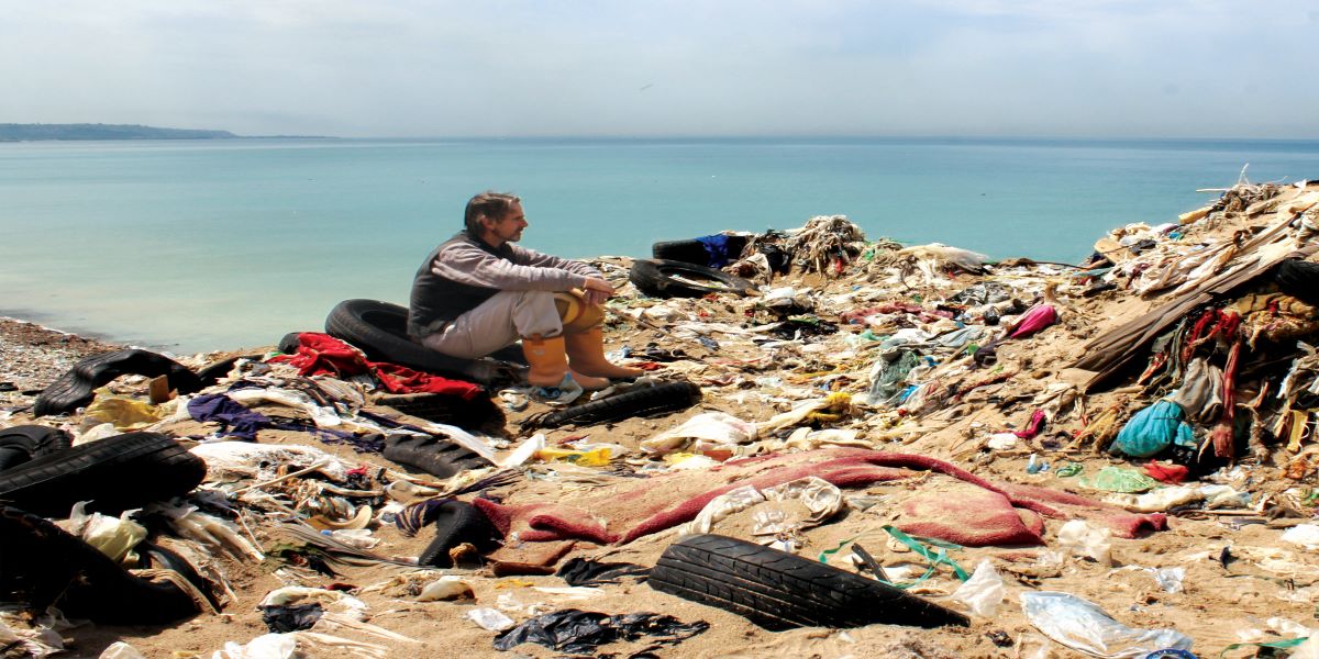 Trashed Film multi award winning documentary with Oscar winner Jeremy Irons